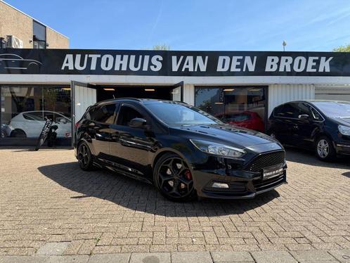 Ford Focus Wagon 2.0 ST 250Pk Navi Cruise Climate Ctr Camera, Auto's, Ford, Bedrijf, Te koop, Focus, ABS, Airbags, Airconditioning