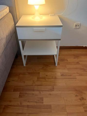 Bed side table