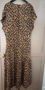 Zara jurk in leopard maat L, Kleding | Dames, Jurken, Bruin, Zara, Maat 42/44 (L), Ophalen of Verzenden