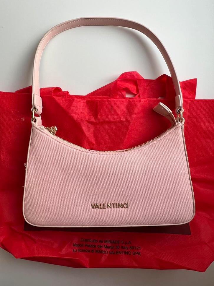 Valentino tas roze, Sieraden, Tassen en Uiterlijk, Tassen | Damestassen, Zo goed als nieuw, Schoudertasje, Roze, Ophalen of Verzenden