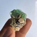Fluorite op veldspaat met mica kristal mineraal  Erongo, Ophalen of Verzenden, Mineraal