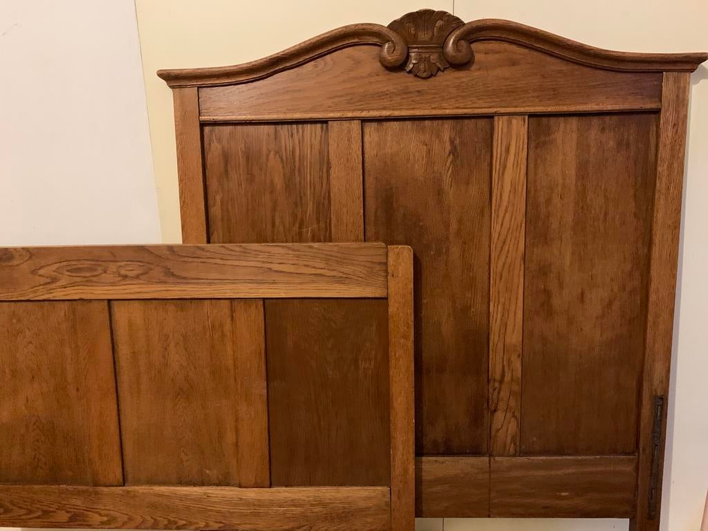 Bed van eikenhout, Ophalen