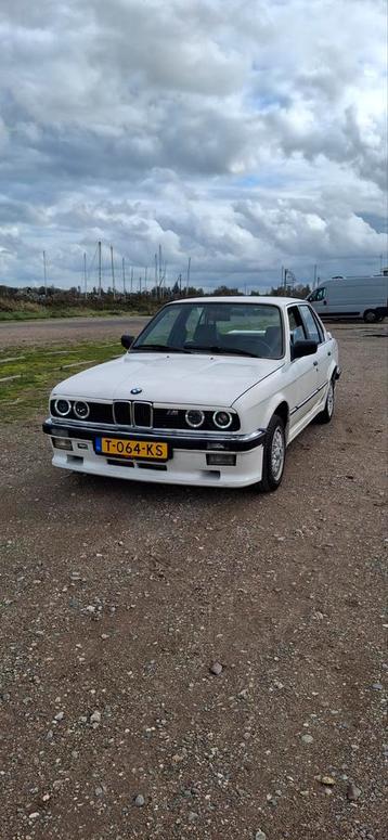 BMW E30 320i 6-cilinder | 1987 | M Tech 1 | Roestvrij beschikbaar voor biedingen