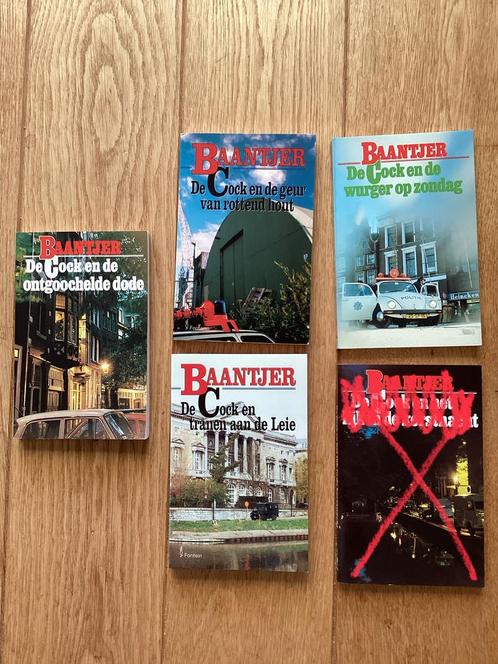 Baantjer. De Cock en de geur van rottend hout., Boeken, Detectives, Nieuw, Ophalen of Verzenden