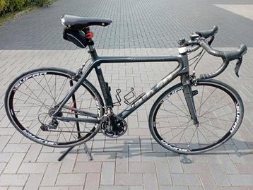 Racefiets Sensa full carbon, ultegra, vaste prijs E495,- beschikbaar voor biedingen