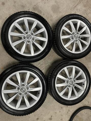 17 inch velgen met winterbanden michelin VW Golf, Seat Leon beschikbaar voor biedingen