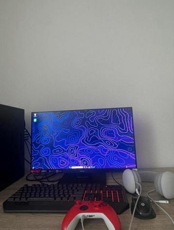 Pc setup beschikbaar voor biedingen