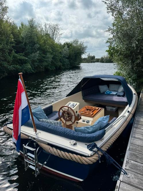 Zeer mooie sloep Bellus 580 te koop️, Watersport en Boten, Sloepen, Gebruikt, 10 tot 30 pk, 3 tot 6 meter, Binnenboordmotor, Diesel