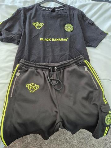 Black Bananas maat XL beschikbaar voor biedingen