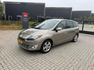 Renault Grand Scenic 1.4 TCE 5P 2011 Bruin beschikbaar voor biedingen