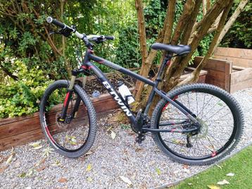 B`tween Rockrider 540 Mountainbike beschikbaar voor biedingen