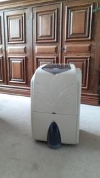 DeLonghi luchtontvochtiger DE 220, Ophalen, Zo goed als nieuw, Luchtontvochter