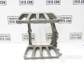 MAN 81.61511-0026 Opstap frame Re. beschikbaar voor biedingen