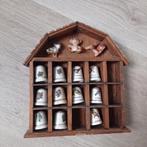 12 Vintage porselein Vinger hoedjes met Letterbak
Le, Verzamelen, Vingerhoedjes, Ophalen of Verzenden, Zo goed als nieuw