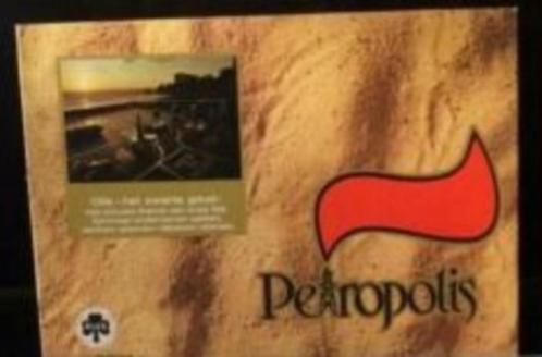 Petropolis, oliehandel spel, Hobby en Vrije tijd, Gezelschapsspellen | Bordspellen, Zo goed als nieuw, Verzenden