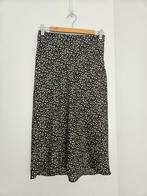 H&M - satijnen rokje met bloemenprint - maat 36, Kleding | Dames, Rokken, H&M, Verzenden, Zwart, Zo goed als nieuw