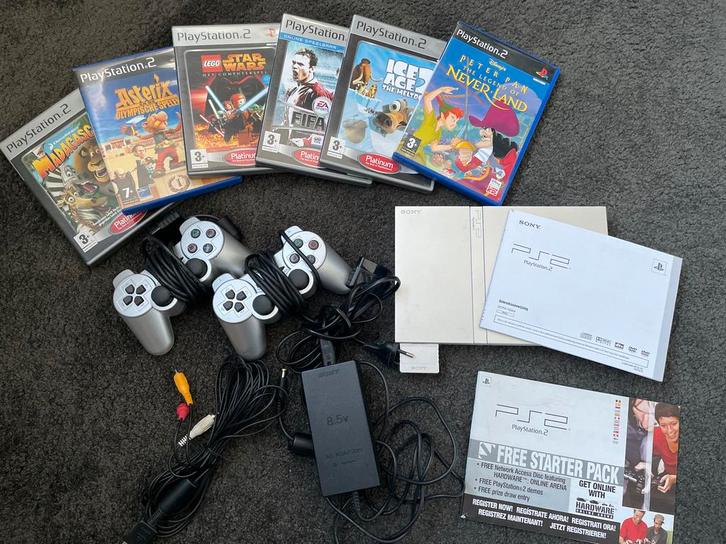 PS2 Slim + 7 Games + 2 Controllers, Spelcomputers en Games, Spelcomputers | Sony PlayStation 1, Gebruikt, Met 2 controllers, Met games