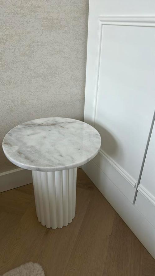 Marmeren bijzettafel, Huis en Inrichting, Tafels | Bijzettafels, Nieuw, Rond, Minder dan 45 cm, Minder dan 55 cm, Hout, Ophalen of Verzenden
