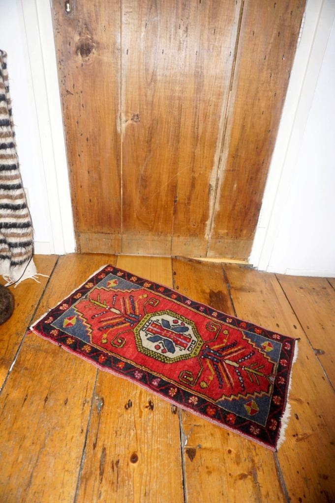 Vintage klein rood Perzisch tapijt * handgeknoopt wollen, Antiek en Kunst, Antiek | Kleden en Textiel, Ophalen of Verzenden