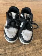 Nike Dunk Low - Maat 29, Jongen of Meisje, Schoenen, Ophalen of Verzenden, Zo goed als nieuw