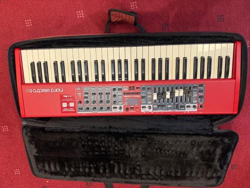 Nord Electro 6 D met tas, Muziek en Instrumenten, Keyboards, Zo goed als nieuw, 61 toetsen, Overige merken, Aanslaggevoelig, Midi-aansluiting