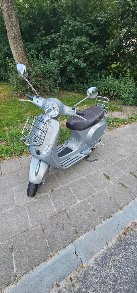 Mooie Orginele Vespa LX Touring , 7506 KM Gelopen ! ! !, Fietsen en Brommers, Scooters | Vespa, Zo goed als nieuw, Vespa LXV, Maximaal 25 km/u