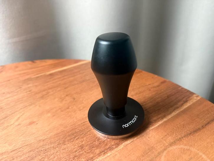 Normcore Tamper V4 58.5 – Professionele Espresso Tamper, Witgoed en Apparatuur, Koffiemachine-accessoires, Gebruikt, Ophalen of Verzenden