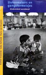 Evelien Groenink e.a. - Slotenmakers en Gangstermeisjes, Ophalen of Verzenden, Nieuw, Maatschappij en Samenleving, Wereld