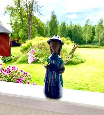 Jie Gantofta Zweden: keramisch  bloemenmeisje uit jaren 70. beschikbaar voor biedingen