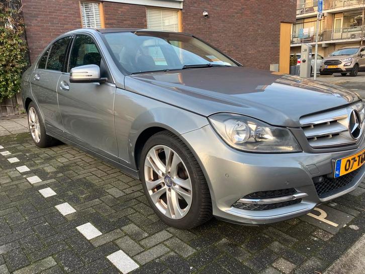 Mercedes-Benz C-Klasse 1.8 C180 CGI Sedan 2012 Grijs, Auto's, Mercedes-Benz, Particulier, C-Klasse, Benzine, C, Sedan, Handgeschakeld