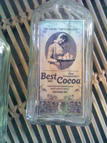 2 oude flesjes van Best cacoa pure concentrated beschikbaar voor biedingen