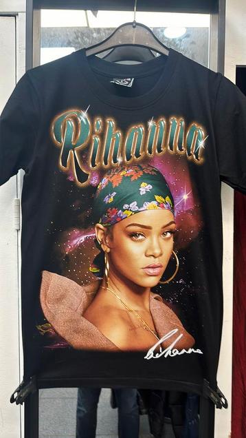 Rihanna t-shirt maat small