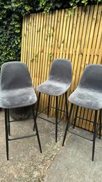 3 velvet grijze barkrukken, Huis en Inrichting, Barkrukken, Ophalen, Gebruikt, Met voetsteun, 90 cm of meer