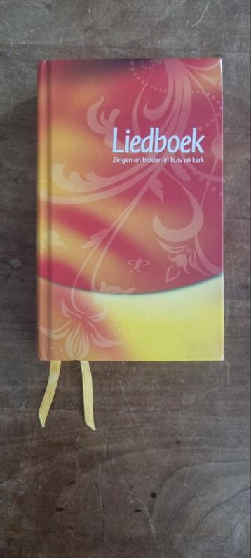 Liedboek - Zingen en bidden in huis en kerk beschikbaar voor biedingen