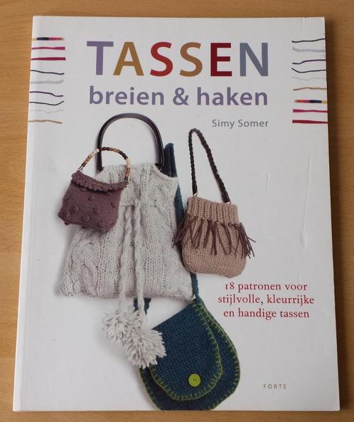 Tassen Breien en Haken - Simy Somer - 2012, Hobby en Vrije tijd, Breien en Haken, Gebruikt, Breien of Haken, Patroon of Boek, Ophalen of Verzenden