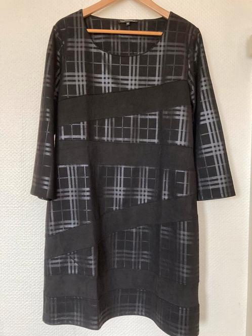 TRAMONTANA Zwarte Jurk Maat XXL, Kleding | Dames, Jurken, Zo goed als nieuw, Maat 46/48 (XL) of groter, Zwart, Knielengte, Verzenden