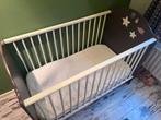 Babybedje / Peuterbedje paars en wit met matras, Ophalen, Gebruikt, Ledikant