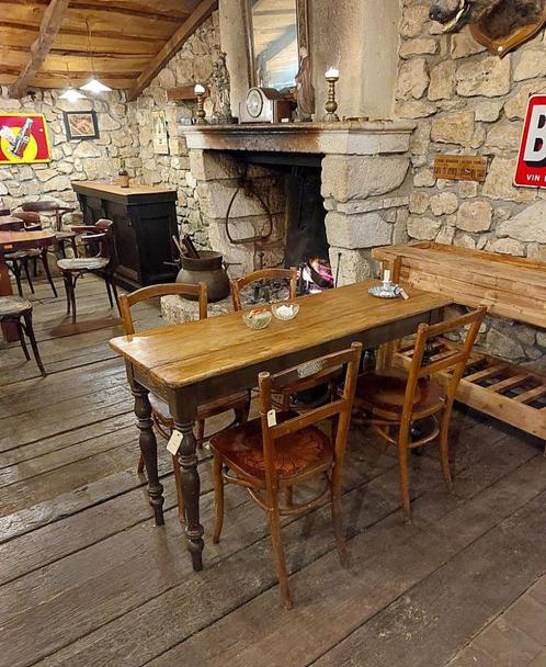 smal oud keukentafeltje  cafetafeltje, Antiek en Kunst, Curiosa en Brocante, Ophalen