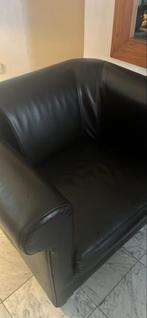 Twee Mooie bruin/zwarte kuipstoel - zo goed als nieuw!, Huis en Inrichting, Fauteuils, Minder dan 75 cm, Leer, Ophalen of Verzenden