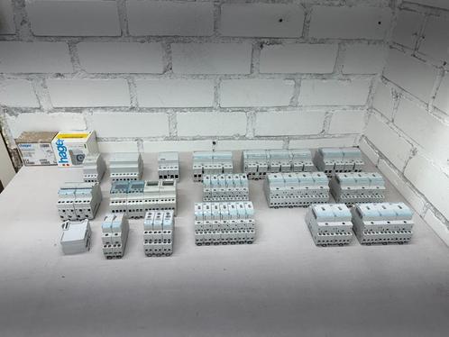 Partij Hager relais, Doe-het-zelf en Verbouw, Elektra en Kabels, Gebruikt, Overige typen, Ophalen of Verzenden