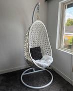 Witte Hangstoel / Eistoel, Huis en Inrichting, Stoelen, Ophalen, Wit, Zo goed als nieuw, Metaal