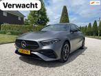 Mercedes-Benz A-klasse 250 e AMG Line, Magno Grau, BTW!, Auto's, Gebruikt, 4 cilinders, 15 kWh, Bedrijf