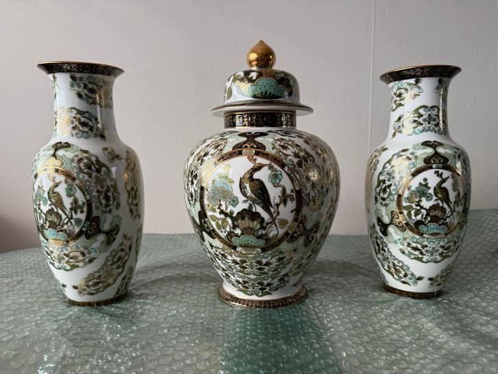 Saji vaas kast set - Japans Porselein, Antiek en Kunst, Antiek | Keramiek en Aardewerk, Ophalen