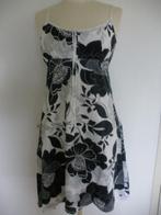 ESPRIT jurk wit met zwarte bloemen maat 38, Kleding | Dames, Jurken, Esprit, Maat 38/40 (M), Ophalen of Verzenden, Wit