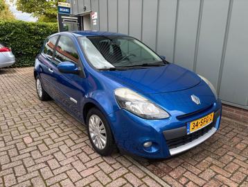 Renault Clio 1.2 TCe Collection NAP//AIRCO//CRUISE//TREKHAAK beschikbaar voor biedingen
