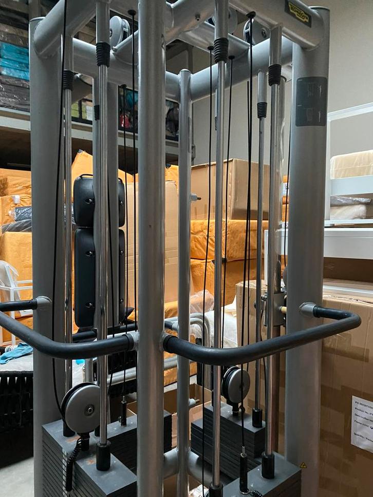 fitness 4 stack cable station TECHNOGYM nu 3250 euro, Sport en Fitness, Fitnessmaterialen, Zo goed als nieuw, Overige typen, Armen