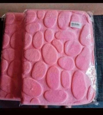 2 Nieuwe Bad/wc matjes 40x60 - Roze beschikbaar voor biedingen
