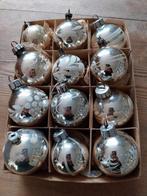 Oude kleine zilverkleurige kerstballen, Ophalen of Verzenden, Gebruikt