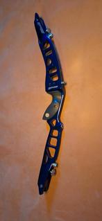 SF-FORGED middenstuk rechtshandig, Ophalen of Verzenden, Gebruikt, Recurveboog