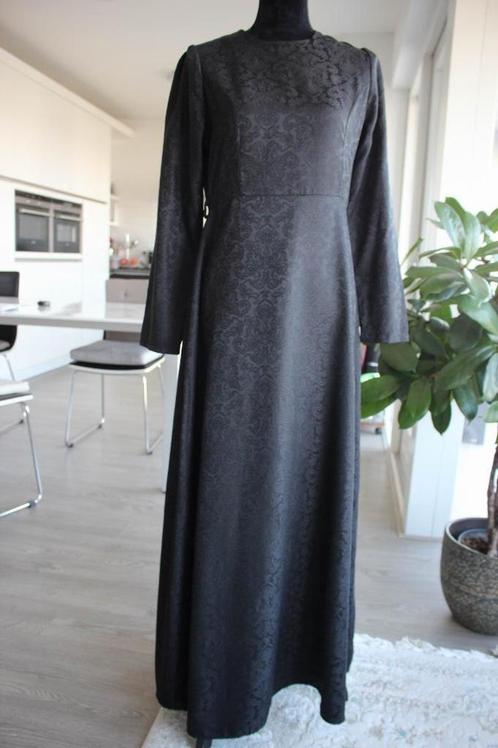 Elegante lange jurk; tijdloos zwart, subtiel patroon mt 40, Kleding | Dames, Jurken, Zo goed als nieuw, Maat 38/40 (M), Zwart
